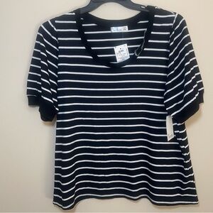 89th  & Madison Cute. Black & White Striped Puffy Short Sleeve Top. NWT. XL